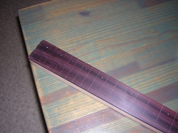 le manche a été détouré et le repères poser.JPG